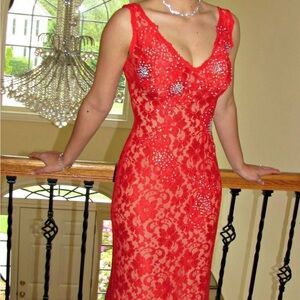 Beautiful red event dress. Great condition